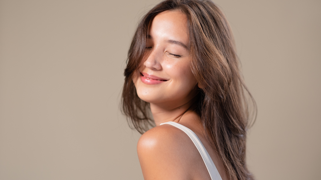 Natural vs. Synthetic Skincare: What’s Better?